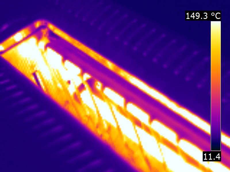 thermography of a toaster with halogen lamps