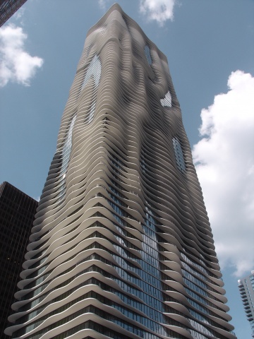 Vue photographique depuis le sol de l'Aqua Tower, Chicago Illinois, USA