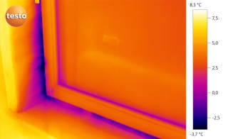 Thermography of an air leak through window's side, source: TESTO